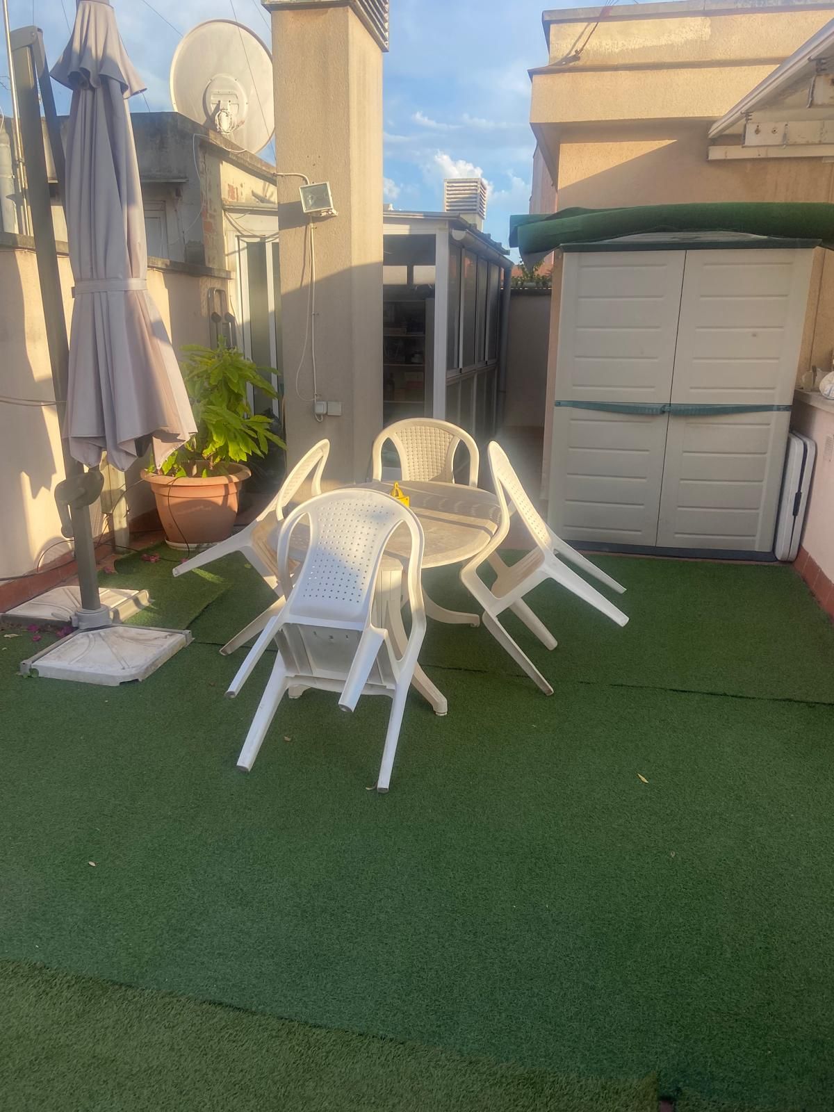 Jardí de Àtic en venda en L'Hospitalet de Llobregat amb Calefacció, Terrassa i Balcó