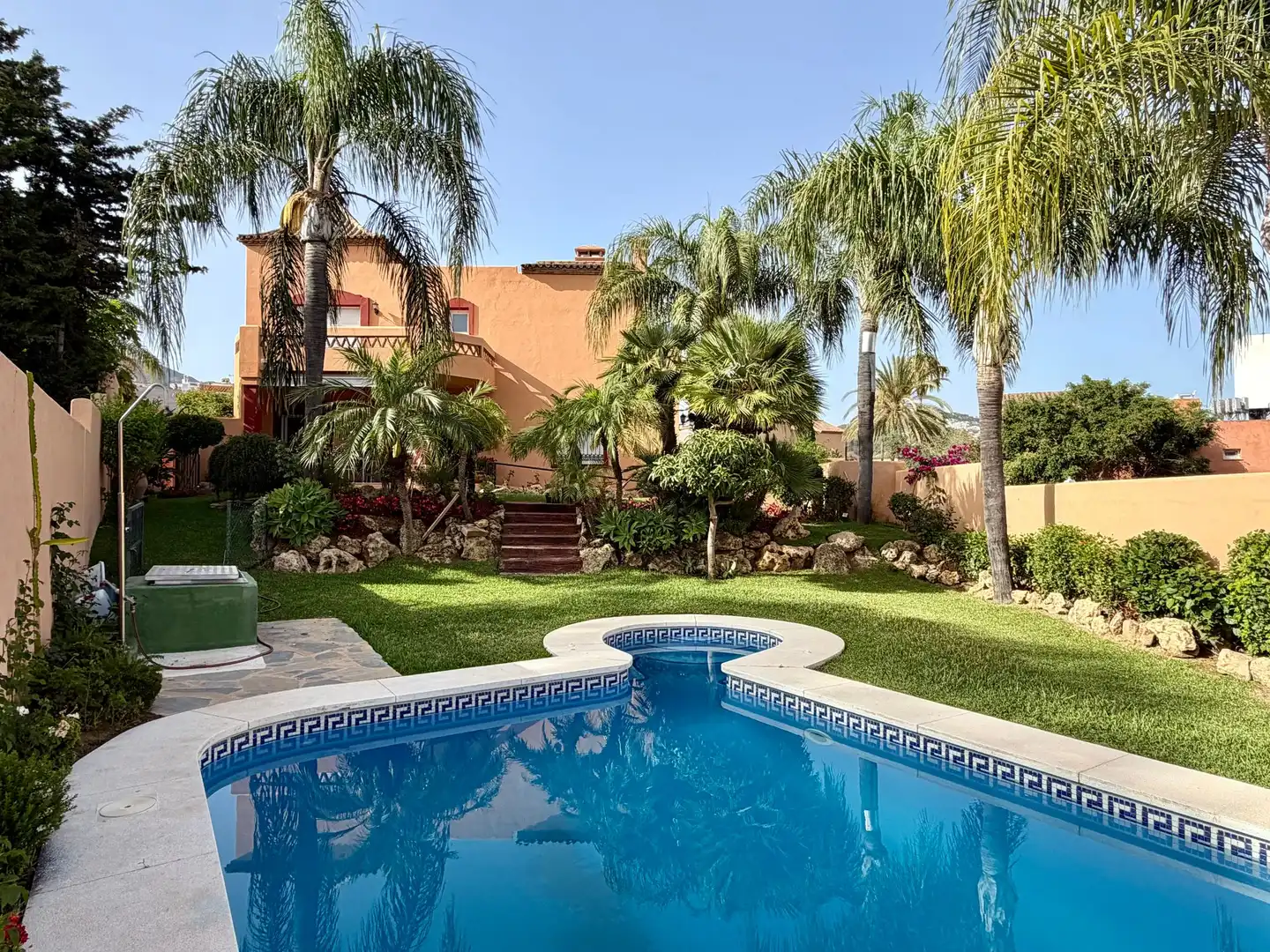 Garden of Detached homes for sale in Marbella  with Terrace and Balcony