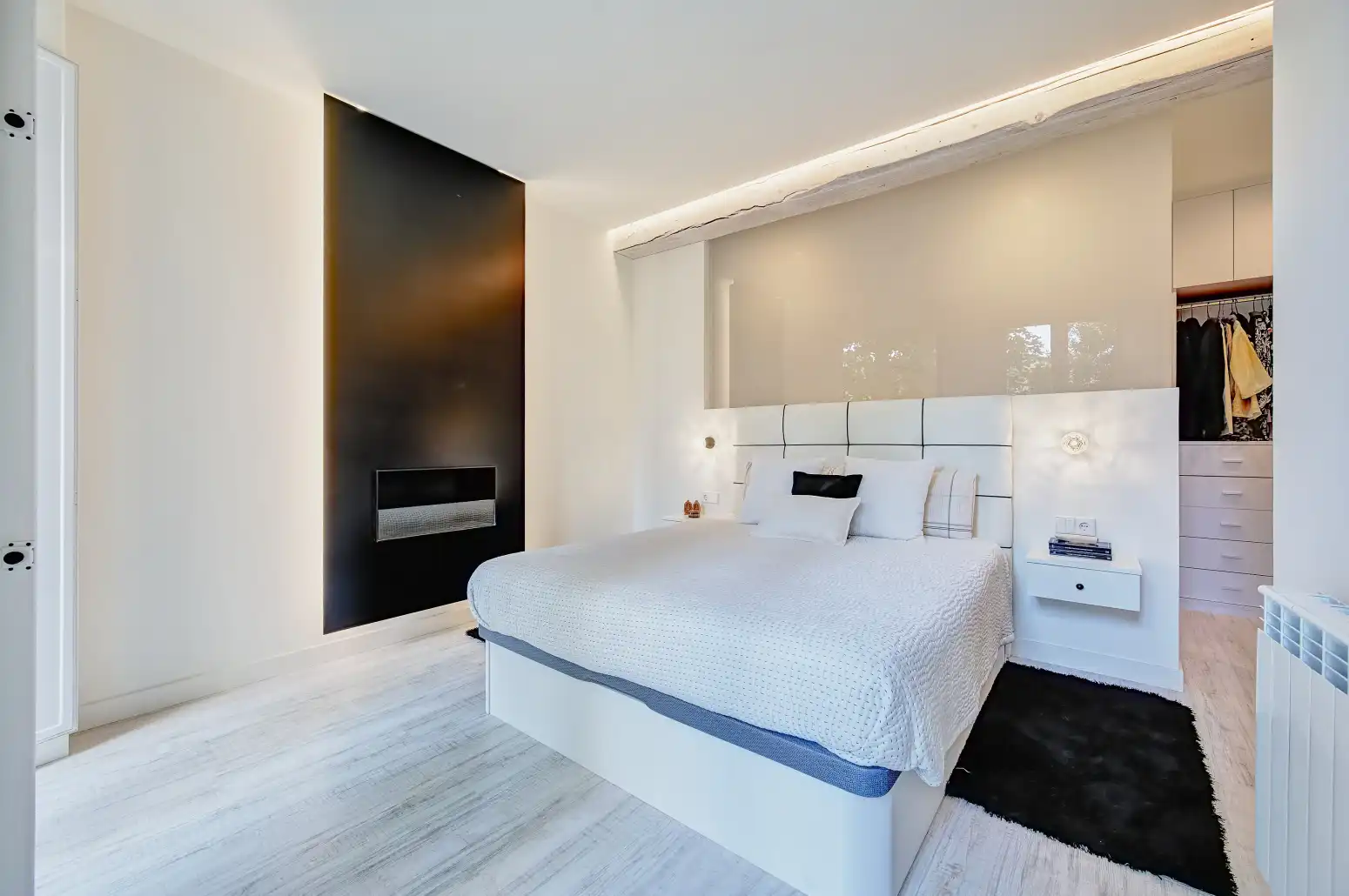 Habitación de Piso en venta en  Pamplona / Iruña con Calefacción, Parquet y Amueblado