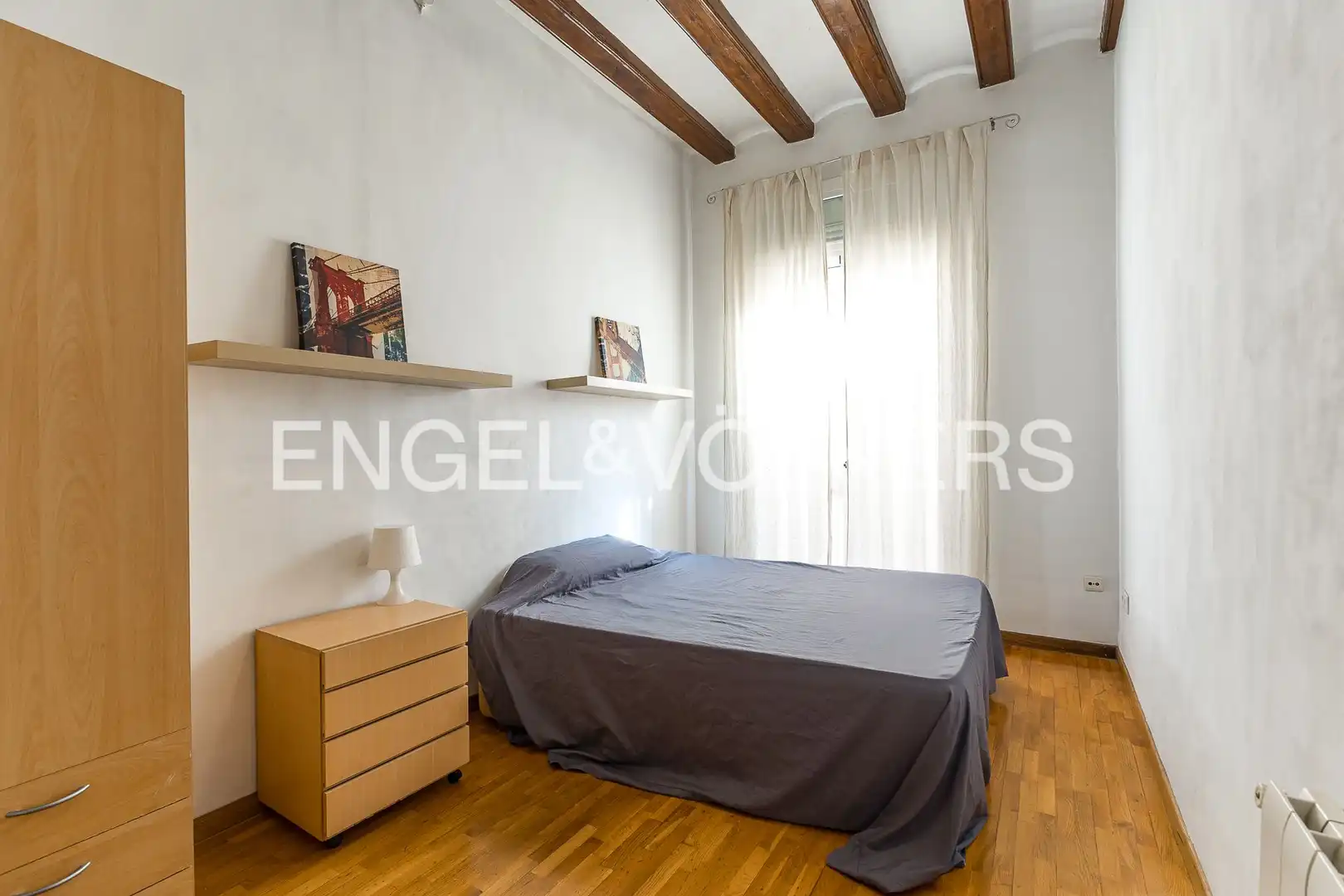 Habitación de Piso en venta en Barcelona con Calefacción, Amueblado y Balcón