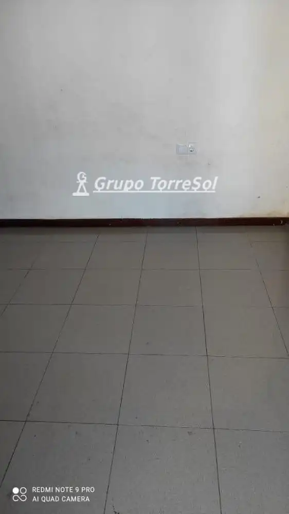 Commercial properties for sale in de Renau, Creixell