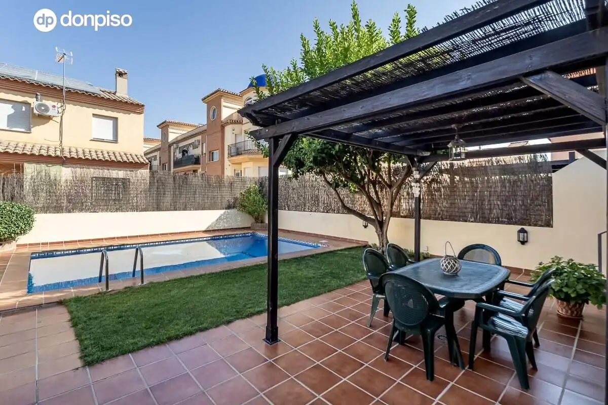 Home with pool for sale in Calle CARLOS CANO (HI), imagen 3