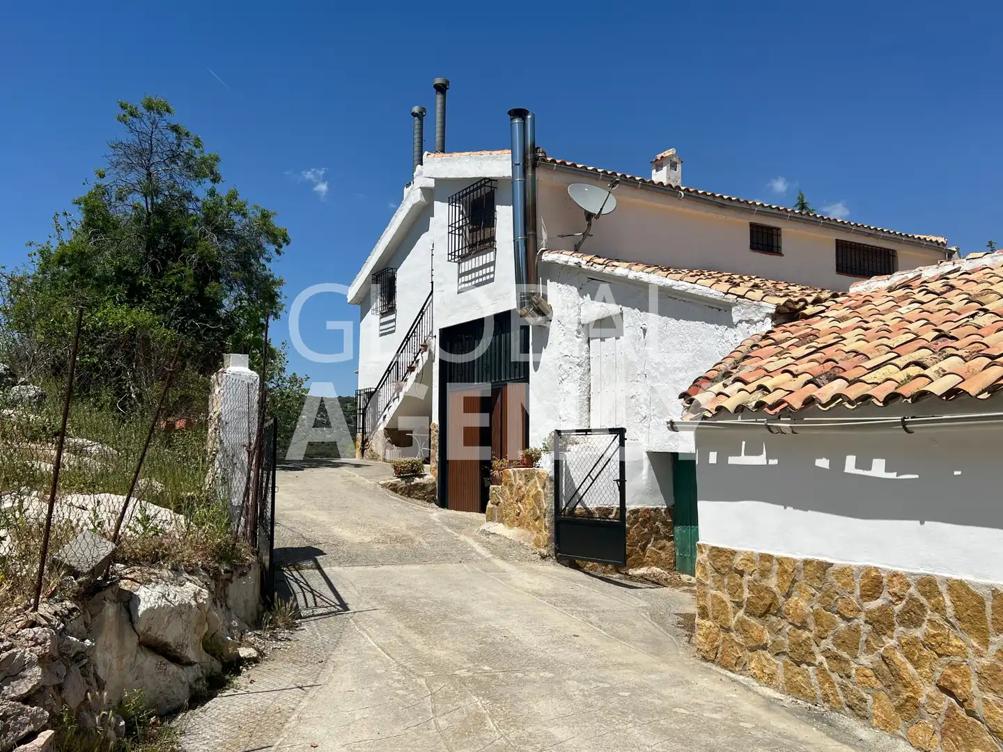 Vista exterior de Terreny en venda en Jaén