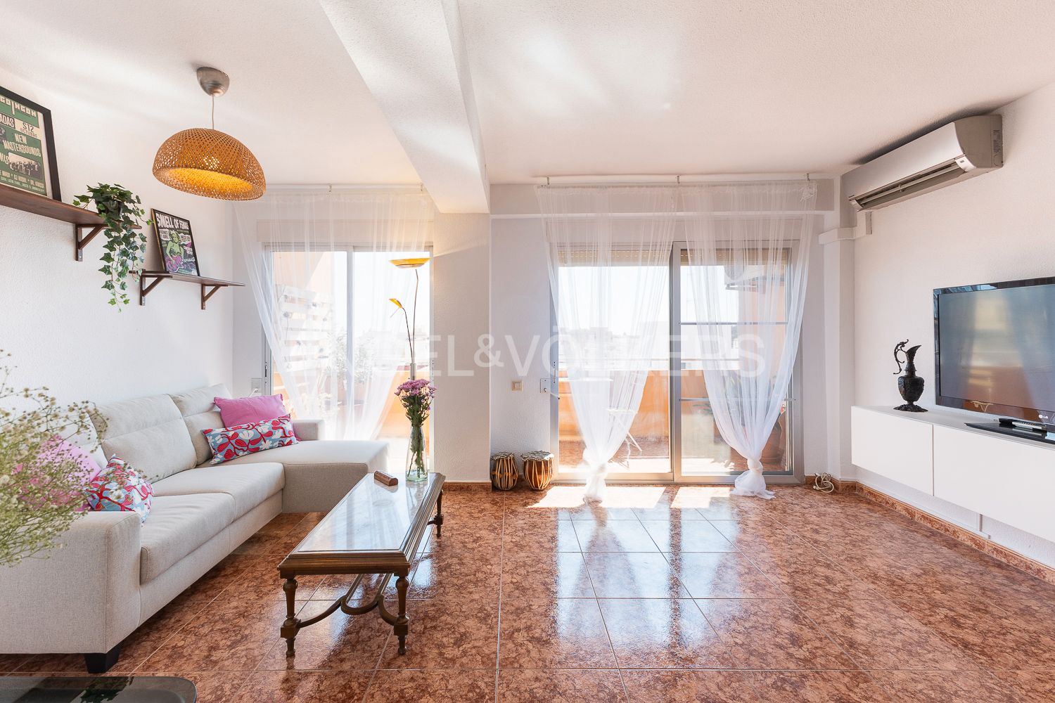 Living room of Apartment to rent in  Valencia Capital  with Air Conditioner, Heating and Furnished