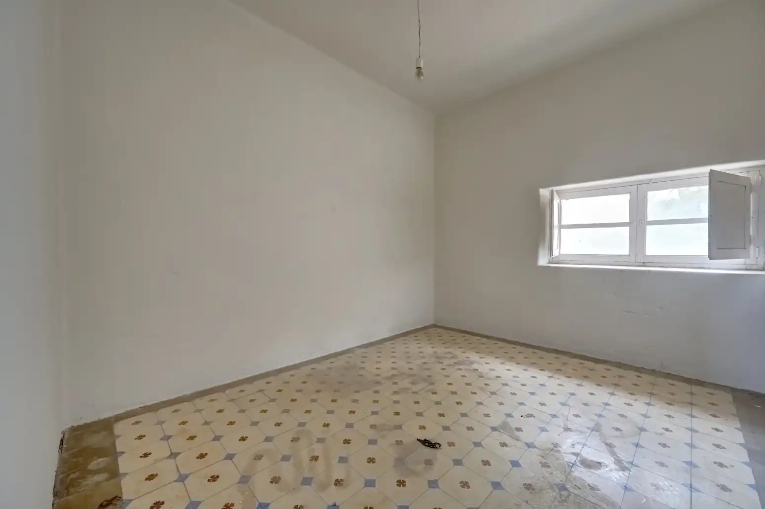 Habitación de Local en venta en Miranda de Arga