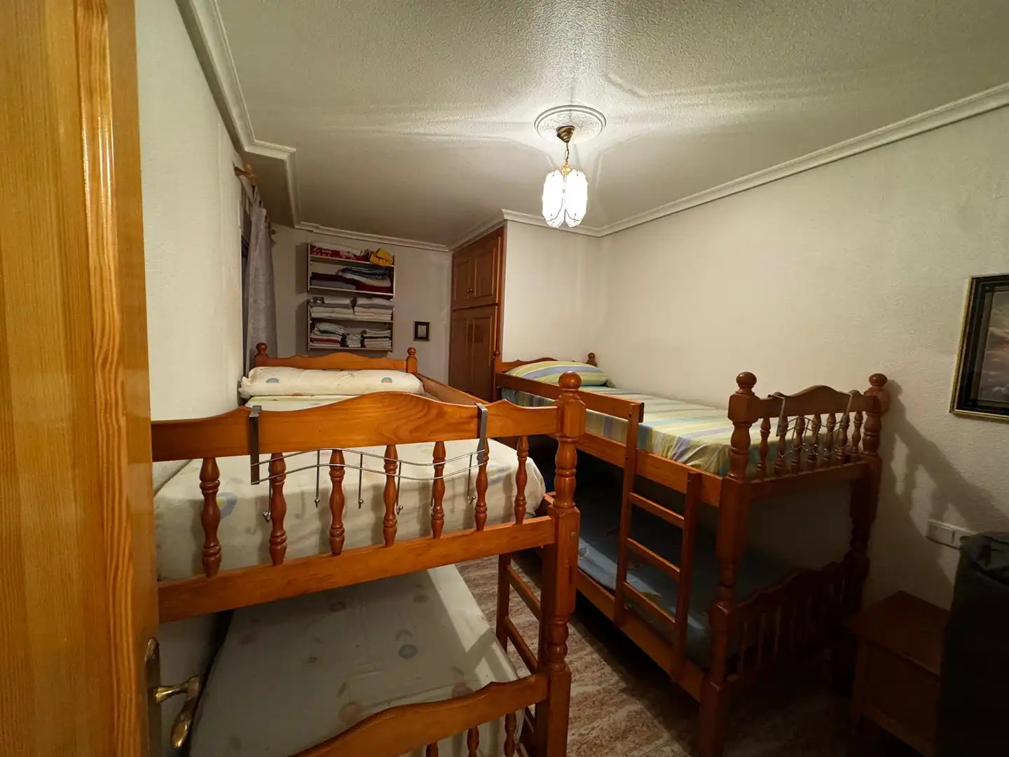 Schlafzimmer von Dachboden zum Verkauf in Torrevieja mit Klimaanlage, Terrasse und Möbliert