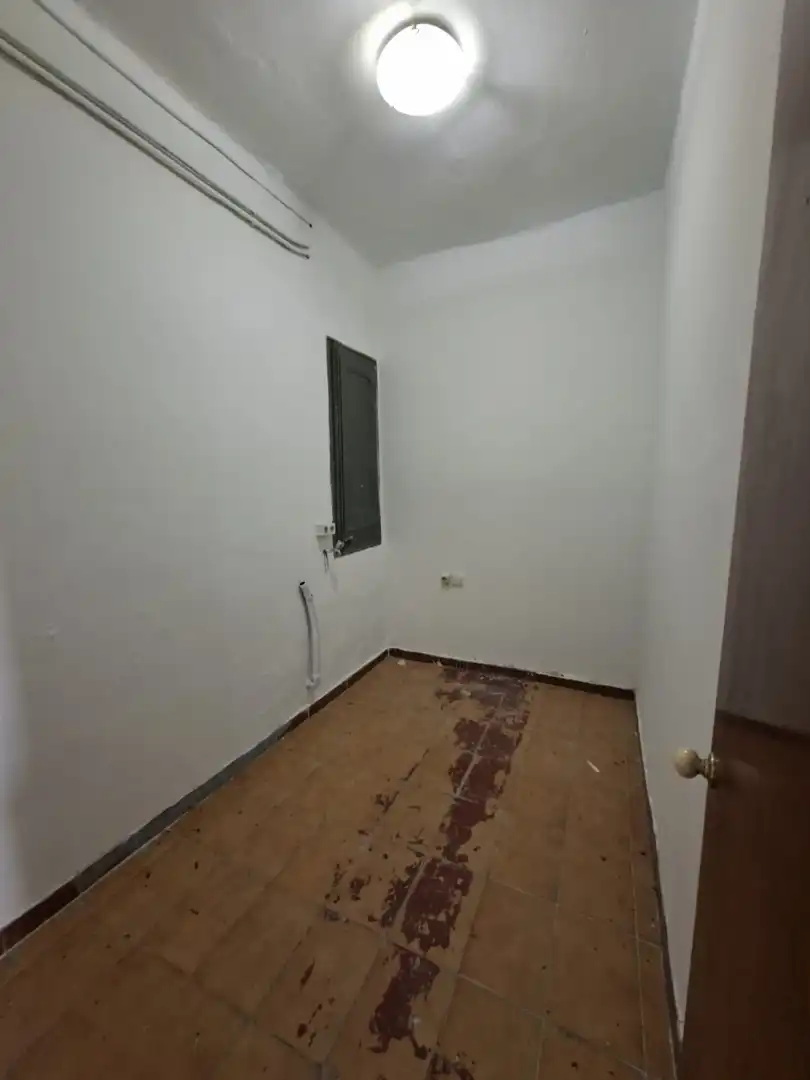 Flat for sale in L'Hospitalet de Llobregat  with Heating, Oven and Balcony