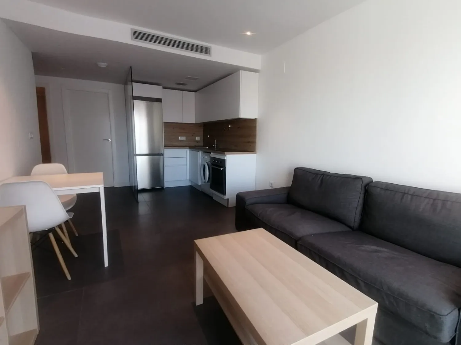 Sala de estar de Apartamento de alquiler en  Murcia Capital con Aire acondicionado, Calefacción y Amueblado