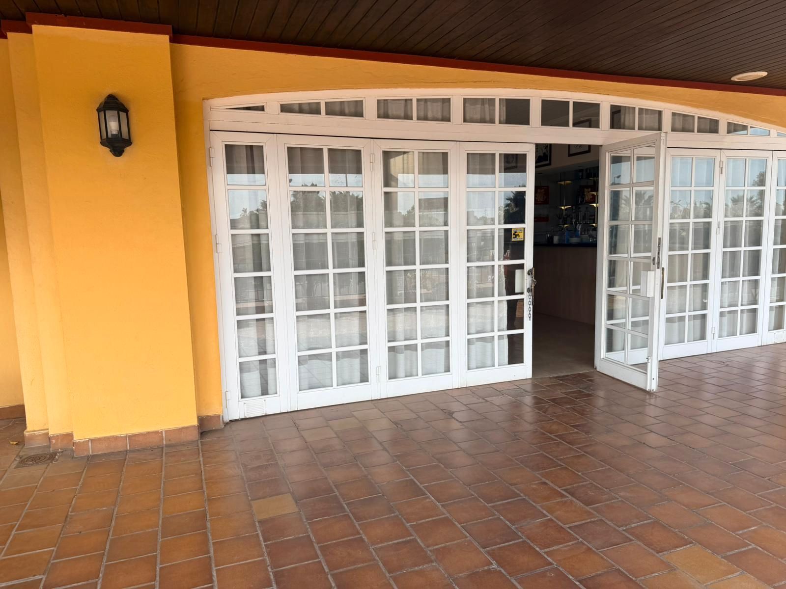 Premises to rent in Estepona  with Air Conditioner, Parquet flooring and Terrace