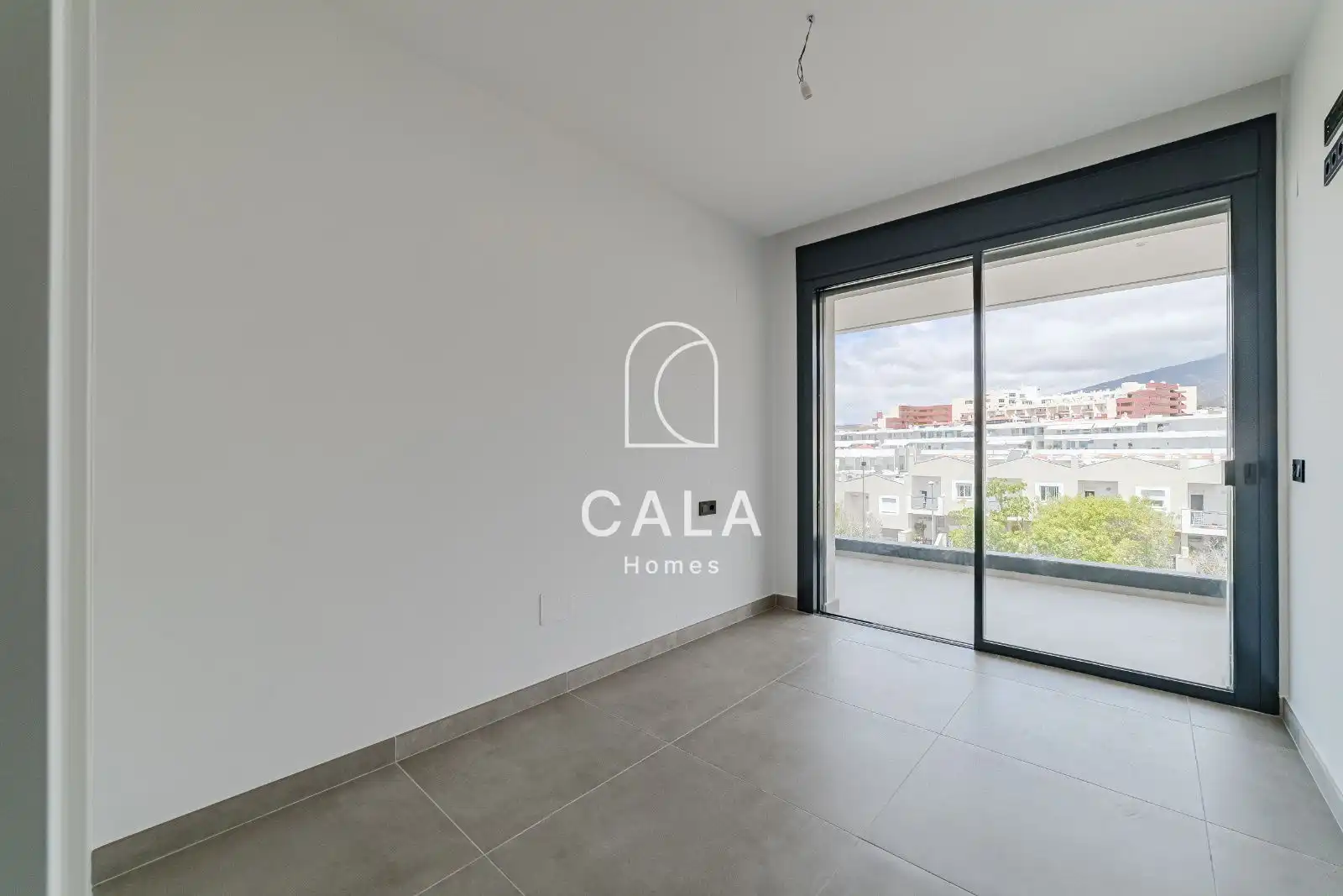 Vista exterior de Àtic en venda en Adeje amb Calefacció, Terrassa i Traster