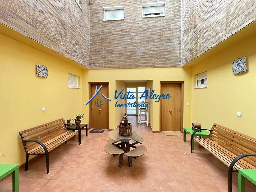 Einfamilien-Reihenhaus zum Verkauf in Zarratón mit Heizung, Privatgarten und Parkett