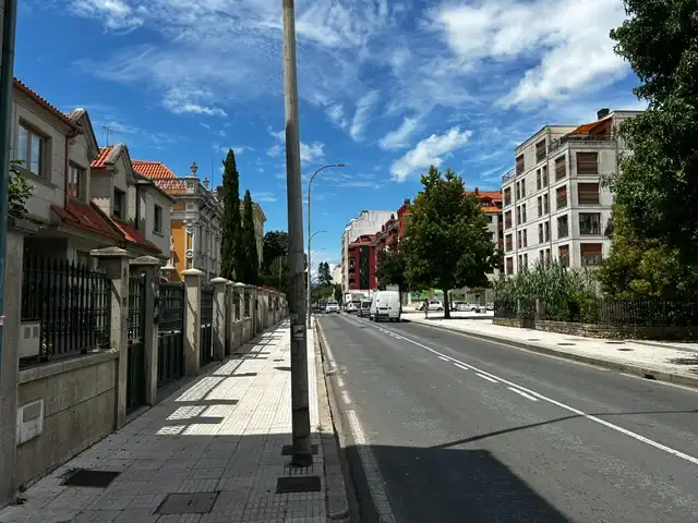 Vista exterior de Àtic en venda en Vilagarcía de Arousa amb Calefacció, Parquet i Terrassa