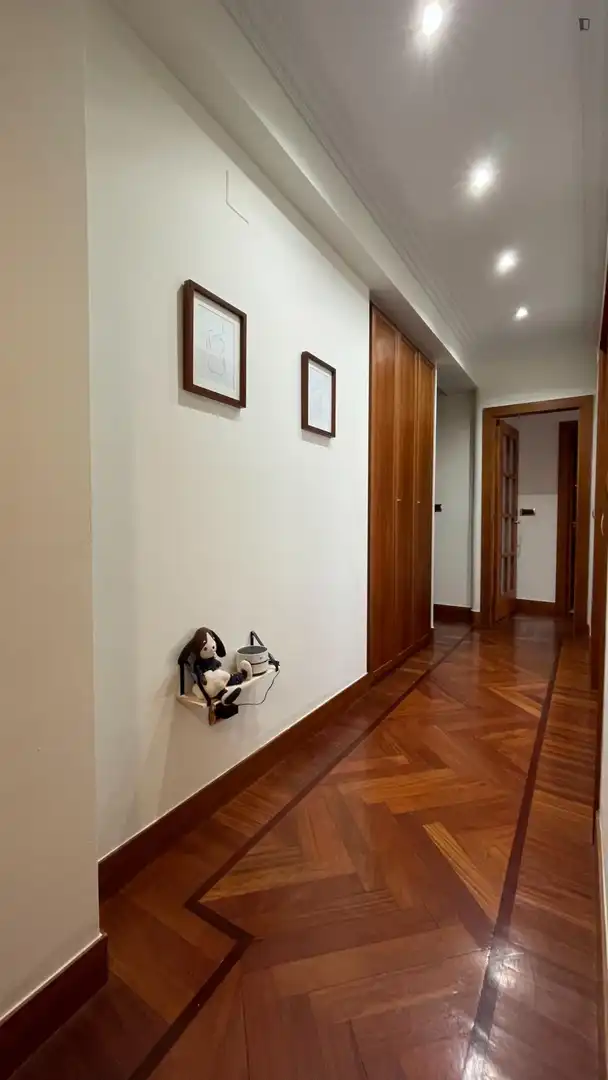 Room in Sabino Arana - Jesuitas