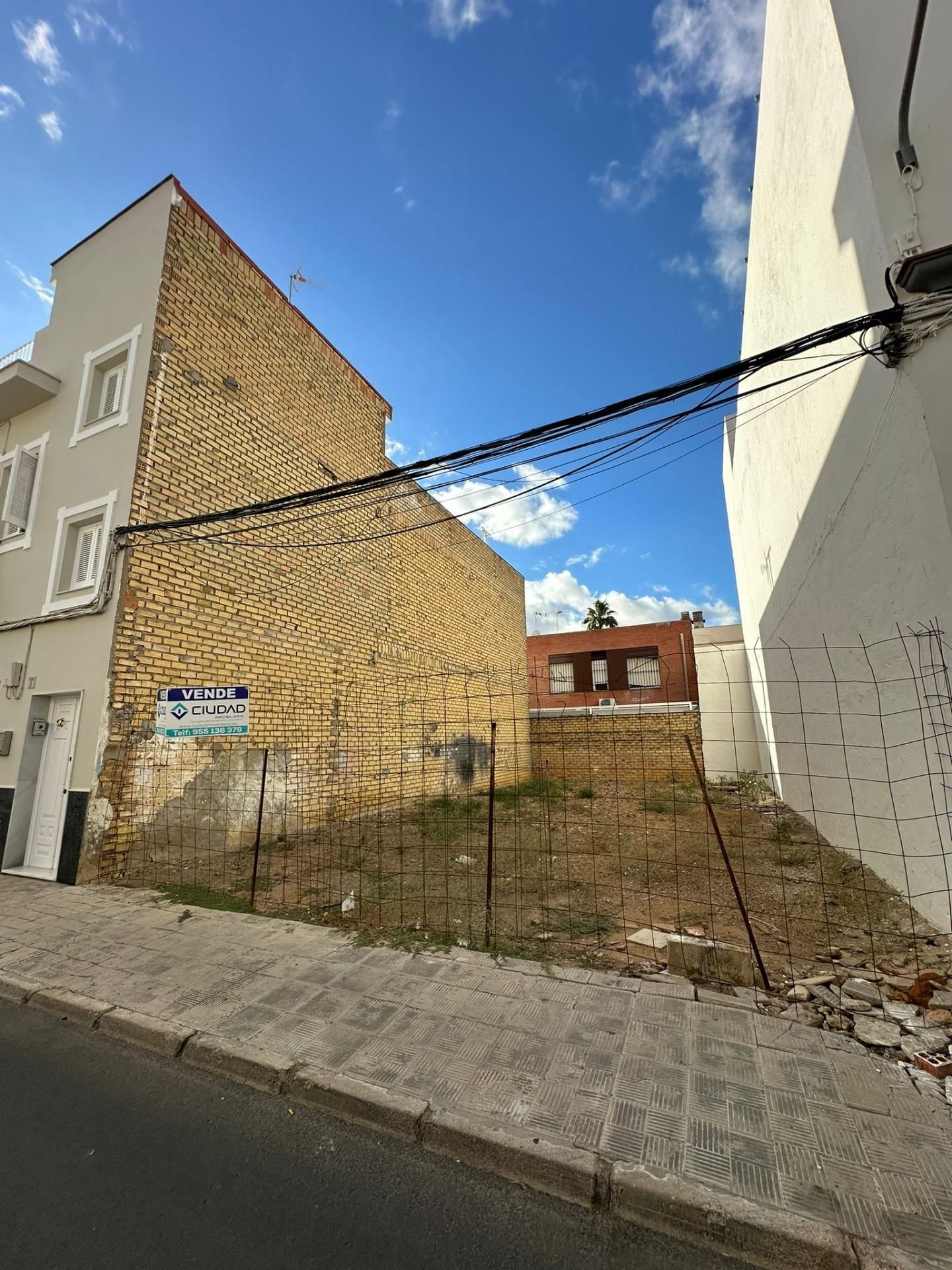 Vista exterior de Residencial en venta en Utrera