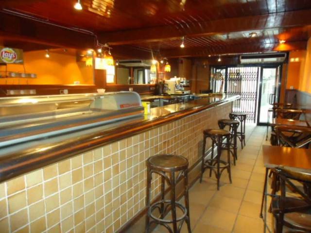 Local comercial en Alquiler en Centre - Passeig i Rodalies