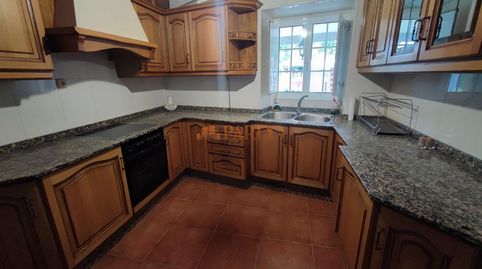 Foto 3 de Casa adosada en venta en A Gándara, Narón