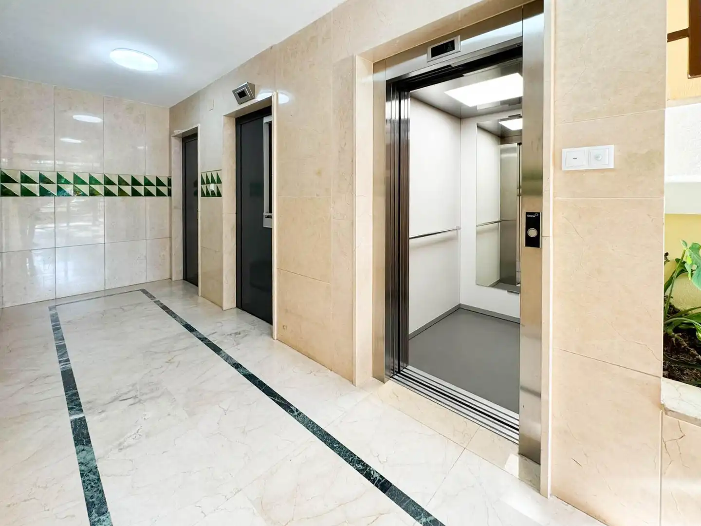 Piso de alquiler en Calle EUGENIO D'ORS, Centro