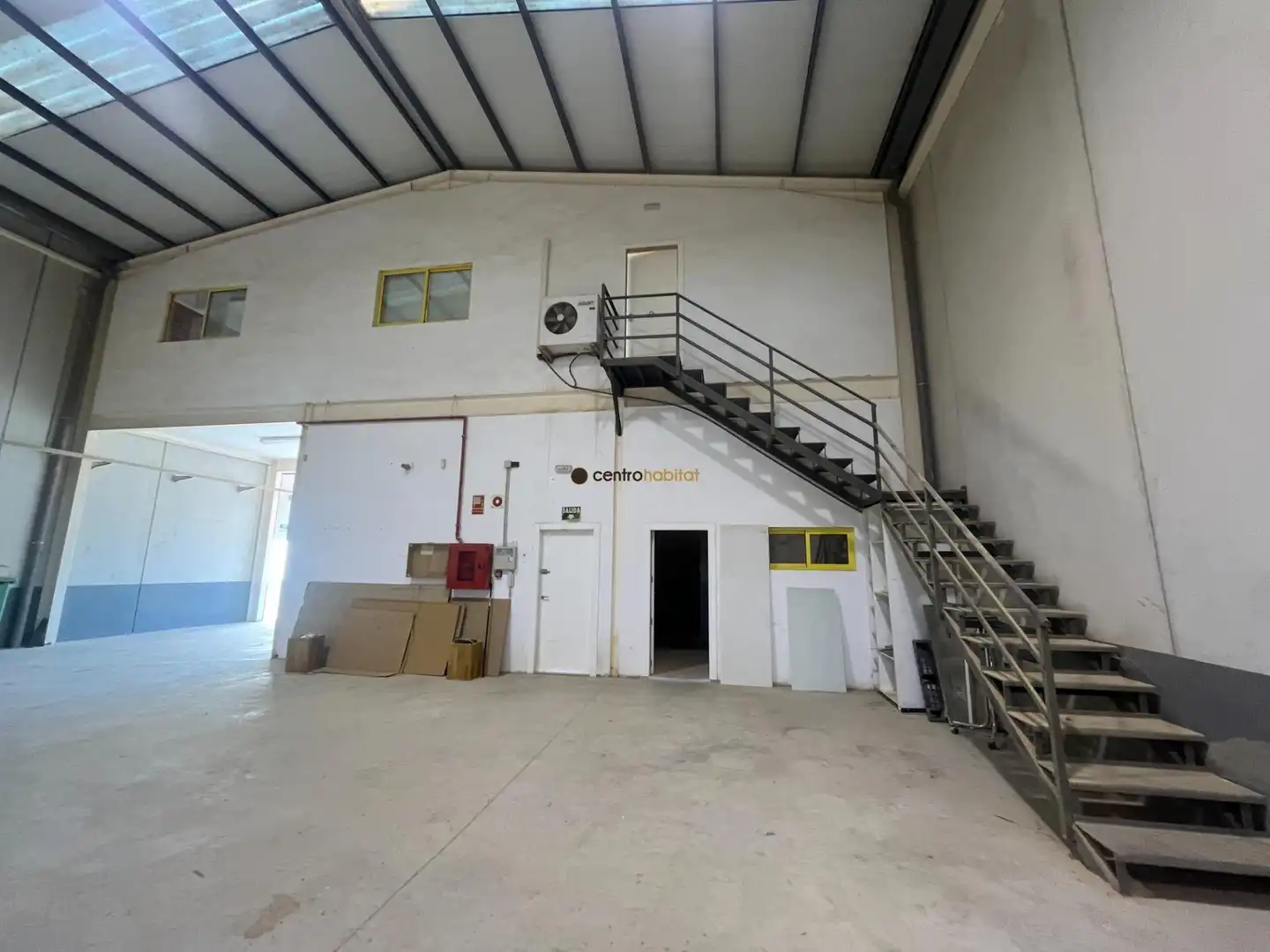 Nau industrial en venda a Campo Alto - Club de Campo, imagen 3