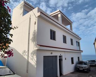 Exterior view of House or chalet for sale in  Santa Cruz de Tenerife Capital  with Terrace and Furnished