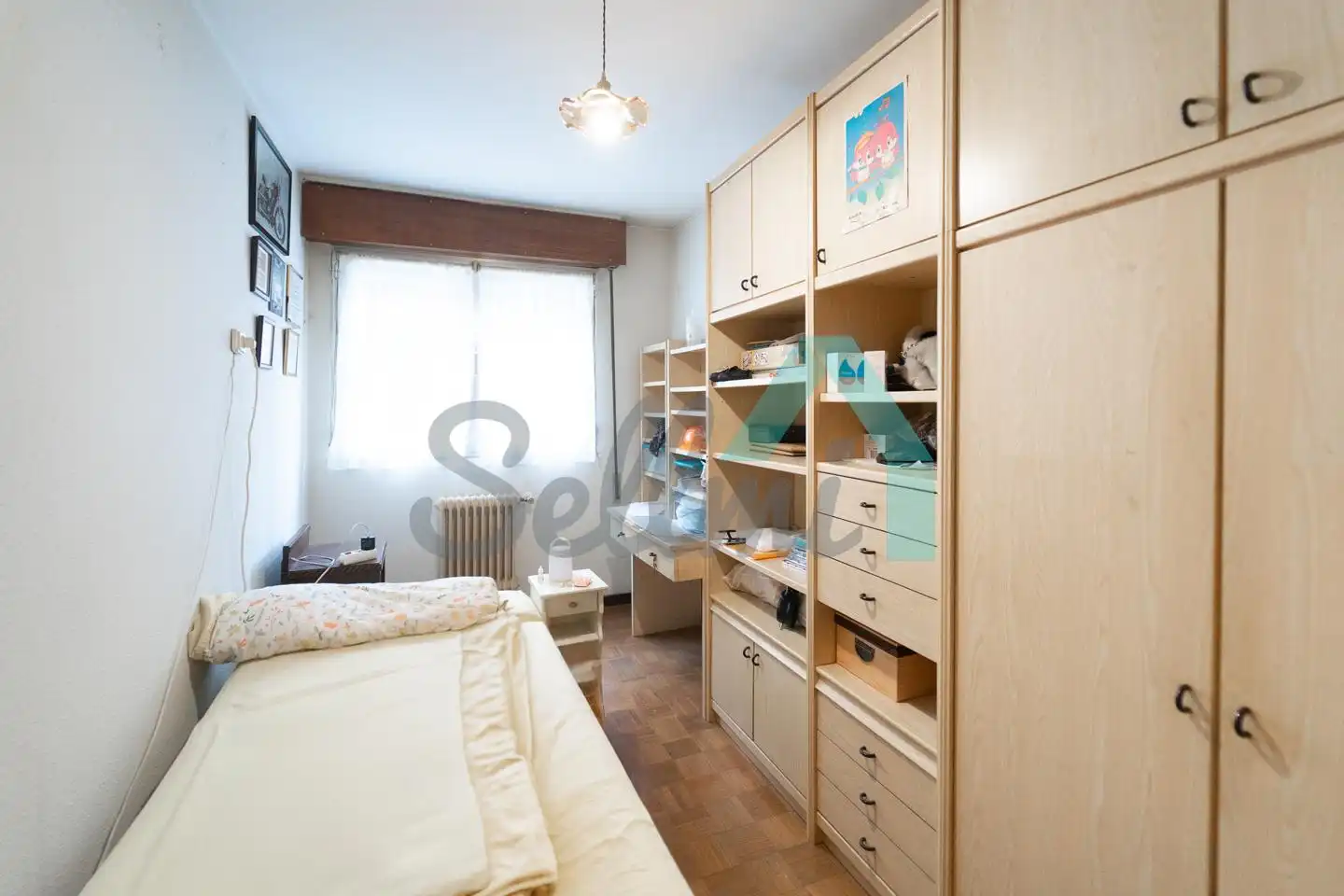 Schlafzimmer von Erdgeschoss zum Verkauf in Oviedo  mit Heizung und Parkett