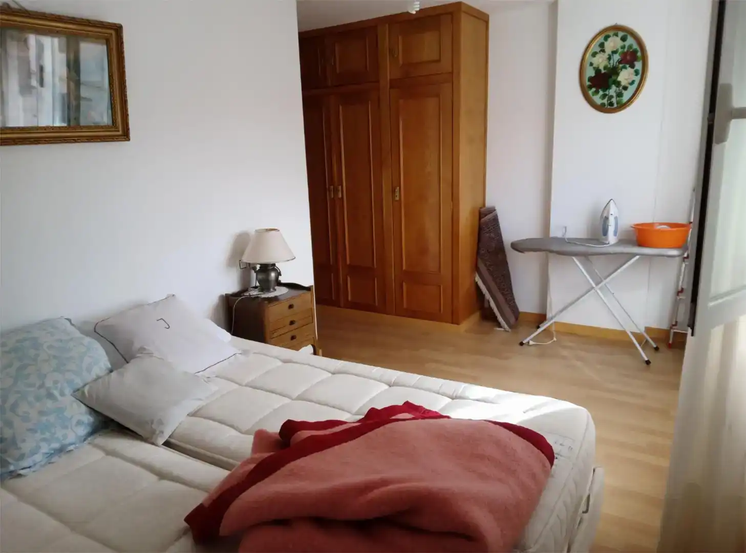 Dormitori de Pis en venda en Bande amb Parquet, Traster i Moblat