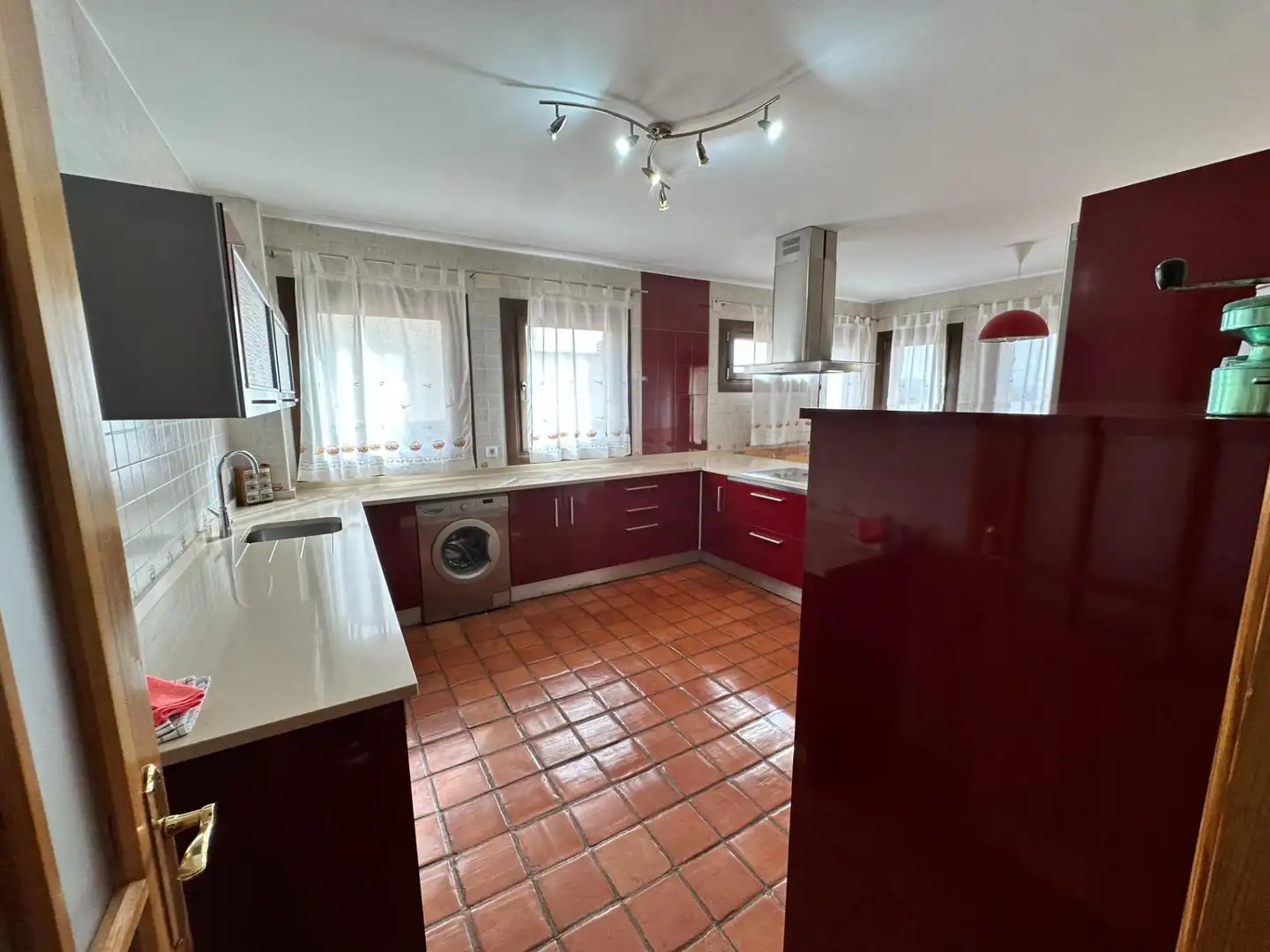 Cocina de Casa o chalet en venta en Villalba de la Sierra con Aire acondicionado, Calefacción y Terraza