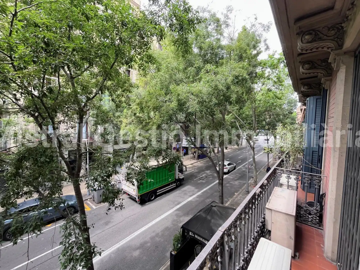 Vista exterior de Piso de alquiler en Barcelona con Aire acondicionado, Calefacción y Parquet