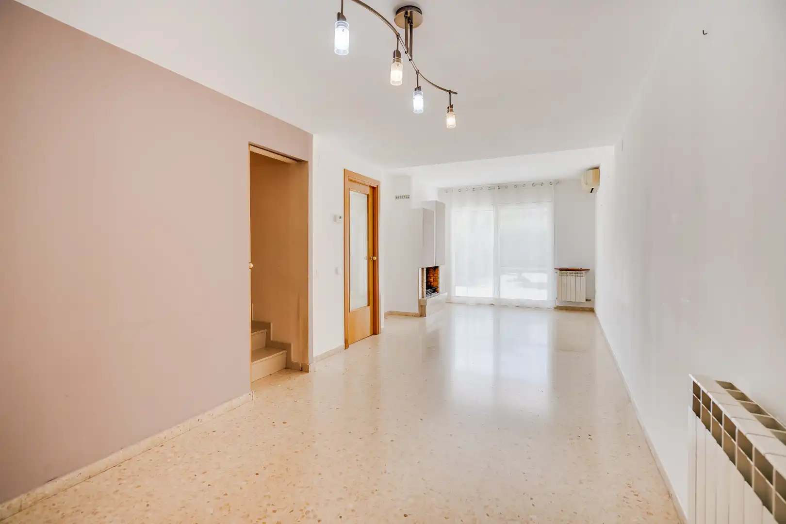 Casa adosada en venda en Castellar del Vallès amb Aire condicionat, Calefacció i Jardí privat