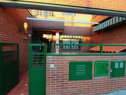 Exterior view of House or chalet to rent in Villaviciosa de Odón  with Air Conditioner, Terrace and Swimming Pool