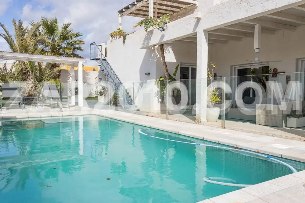 Schwimmbecken von Haus oder Chalet zum Verkauf in Cuevas del Almanzora mit Klimaanlage, Privatgarten und Terrasse