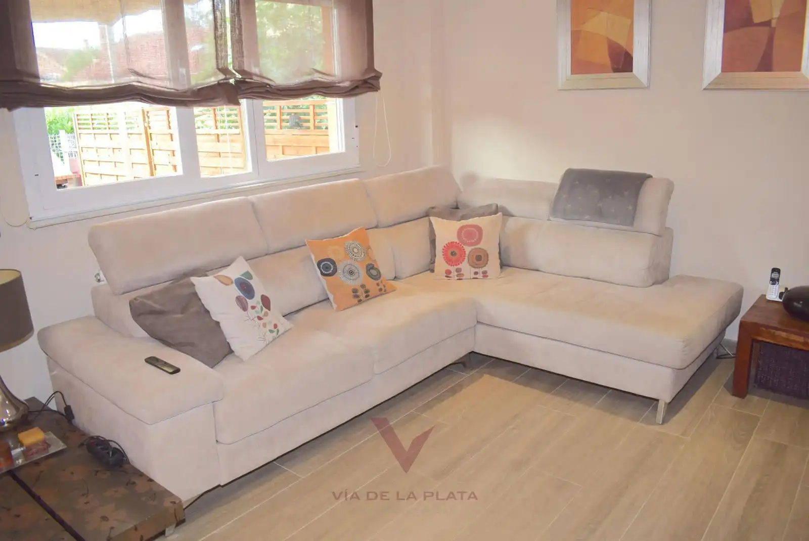 Sala de estar de Casa adosada en venta en Monterrubio de Armuña con Calefacción, Jardín privado y Parquet