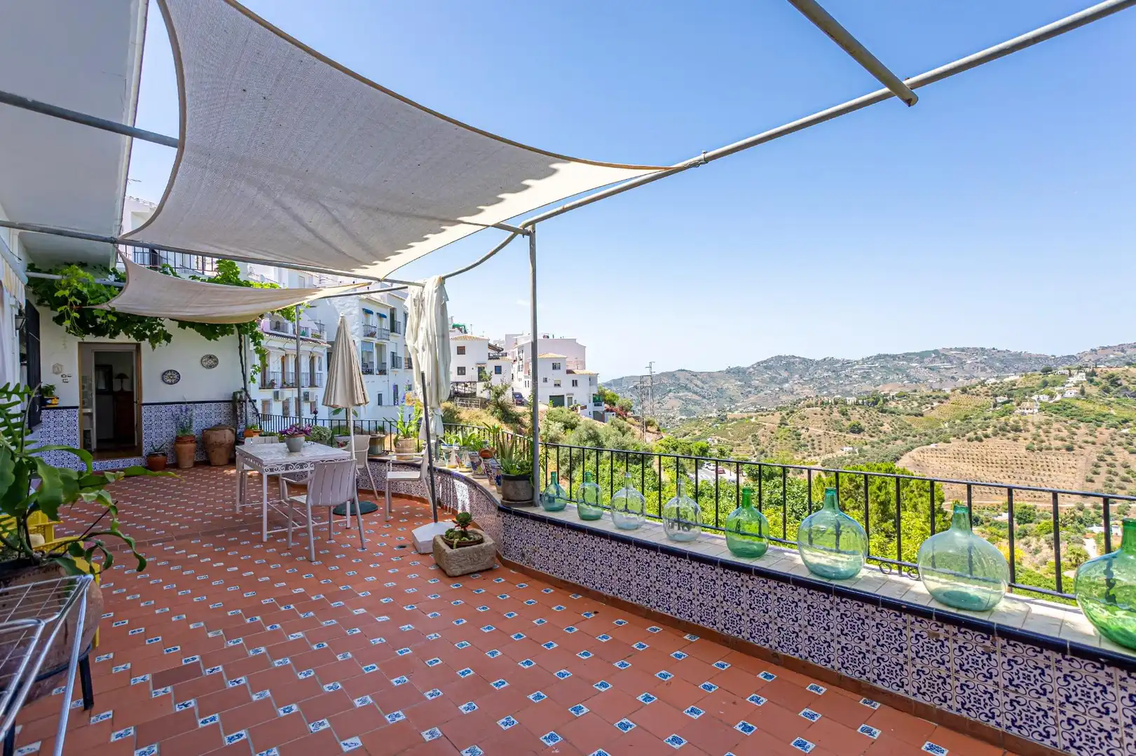 Terrassa de Casa o xalet en venda en Frigiliana amb Aire condicionat, Calefacció i Jardí privat