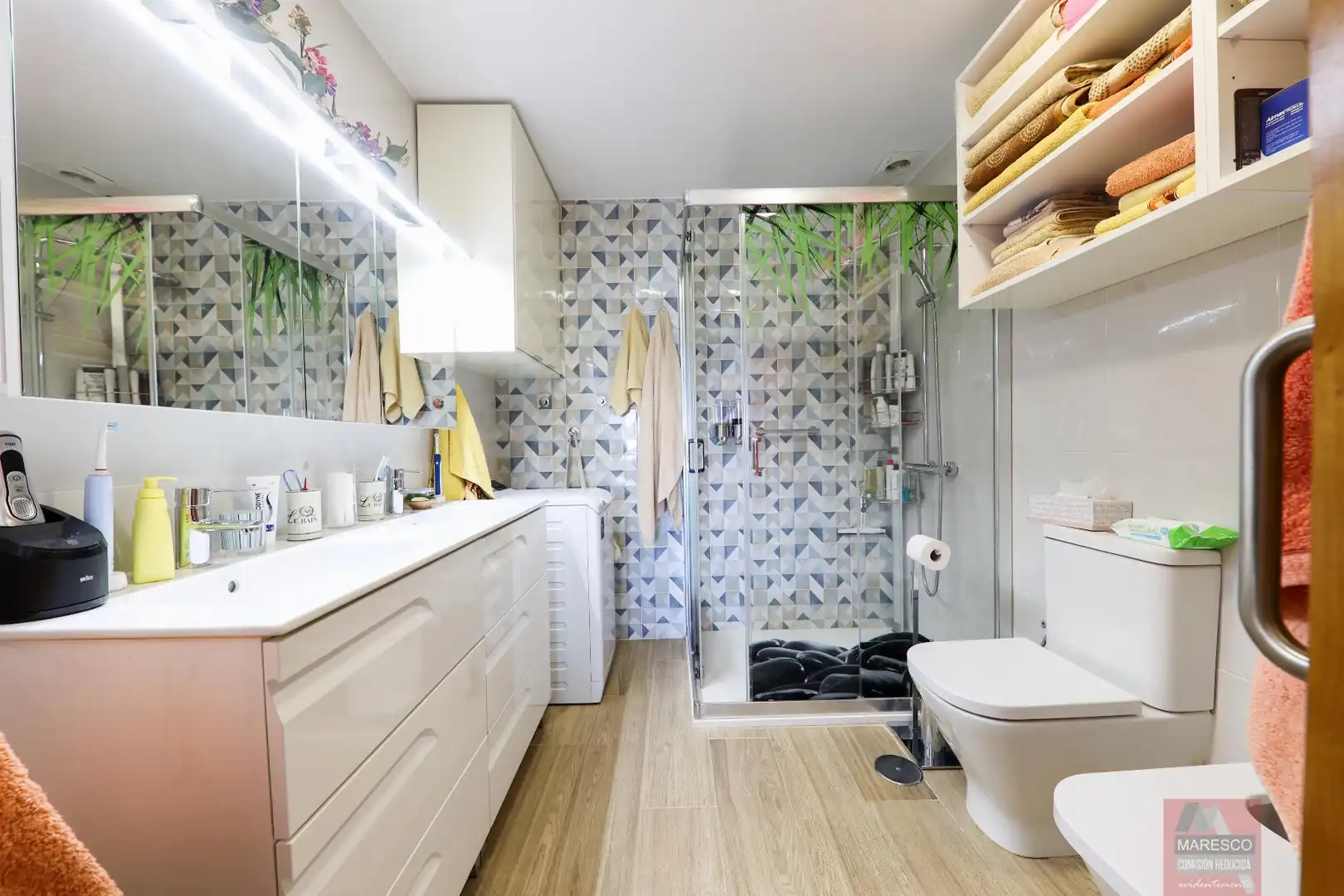 Bathroom of Apartments for sale in Málaga  with Air Conditioner, Heating and Terrace