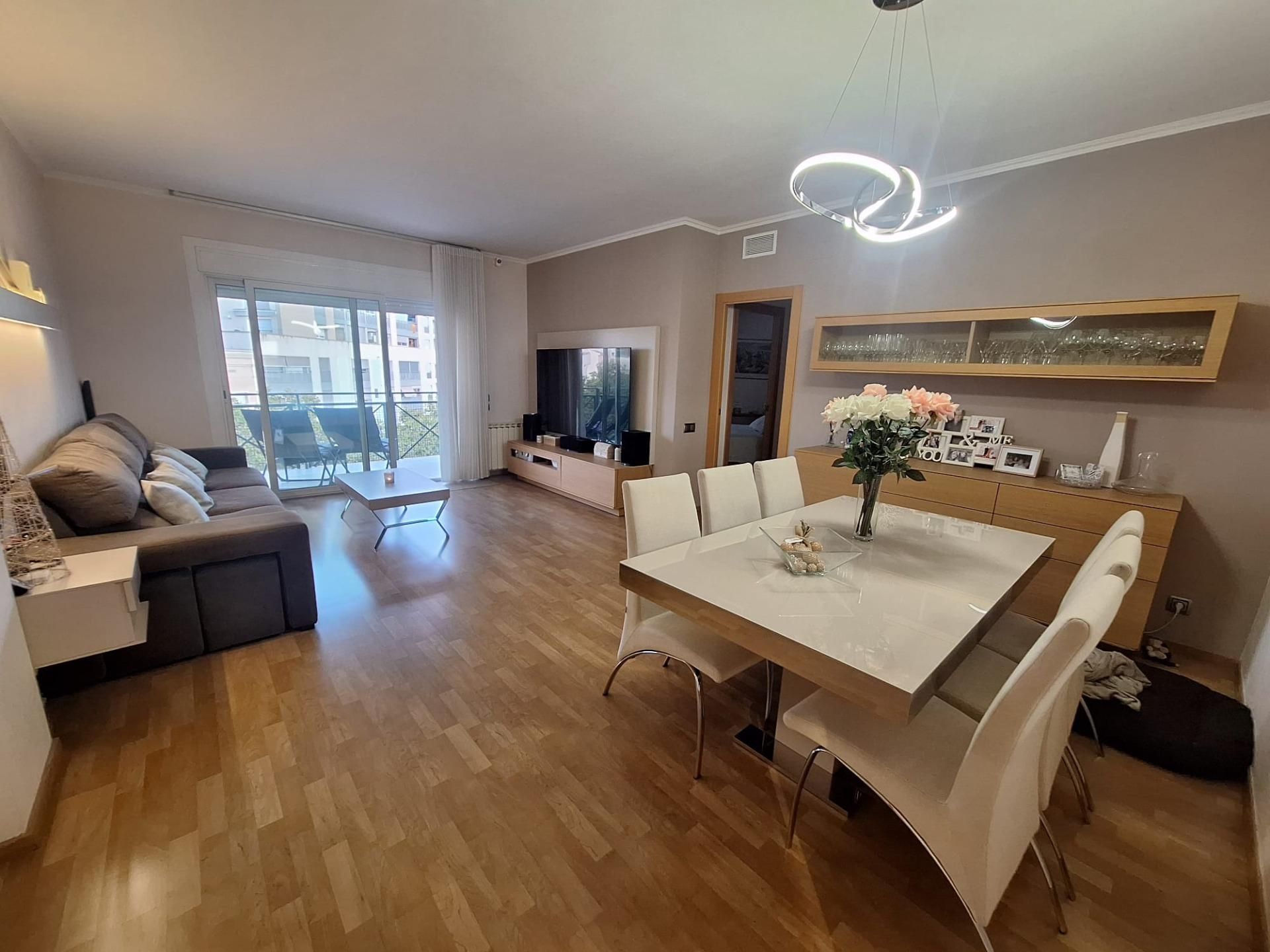 Sala d'estar de Pis en venda en Sabadell amb Aire condicionat, Calefacció i Parquet