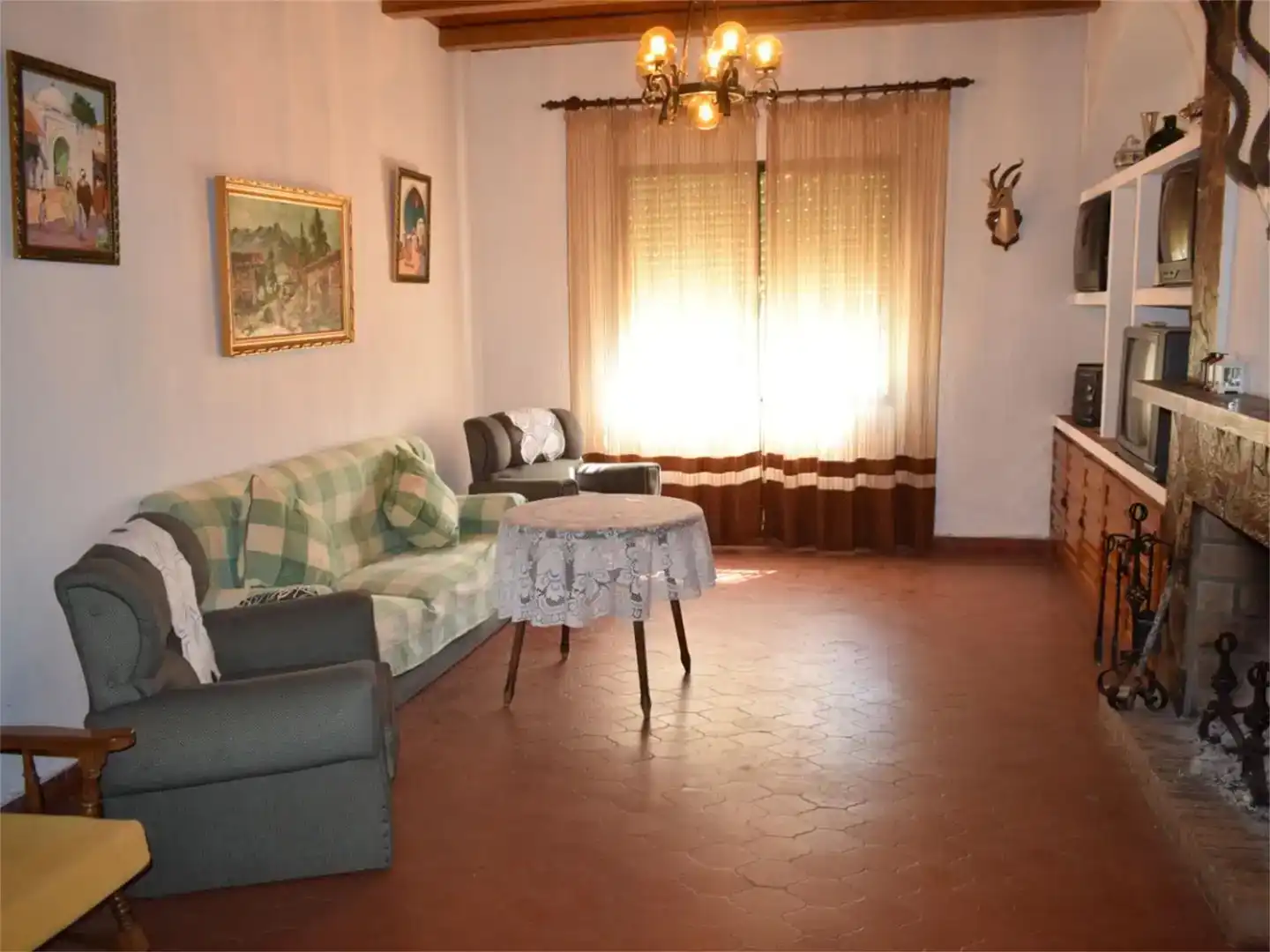 Sala d'estar de Casa o xalet en venda en Montemayor amb Aire condicionat i Piscina