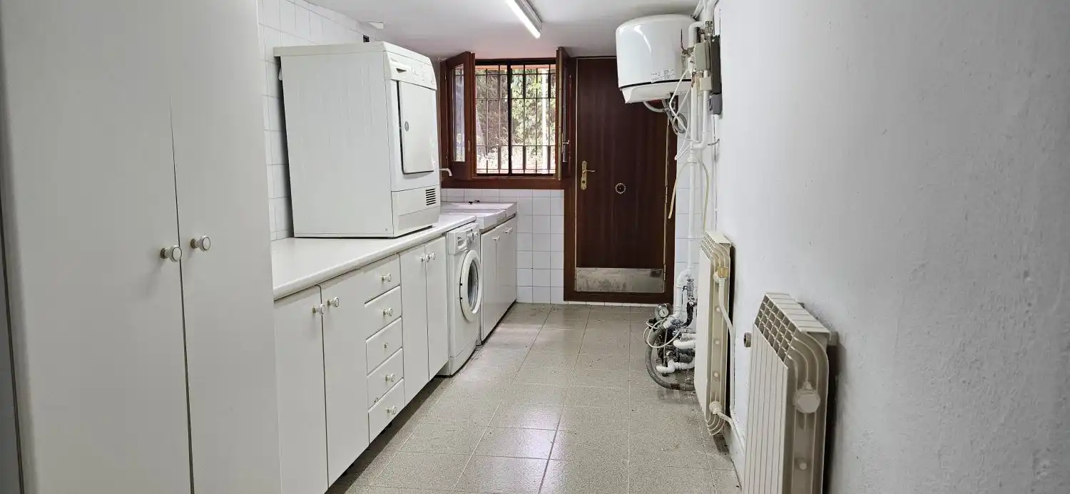 Cuina de Casa o xalet en venda en Corbera de Llobregat amb Aire condicionat i Calefacció