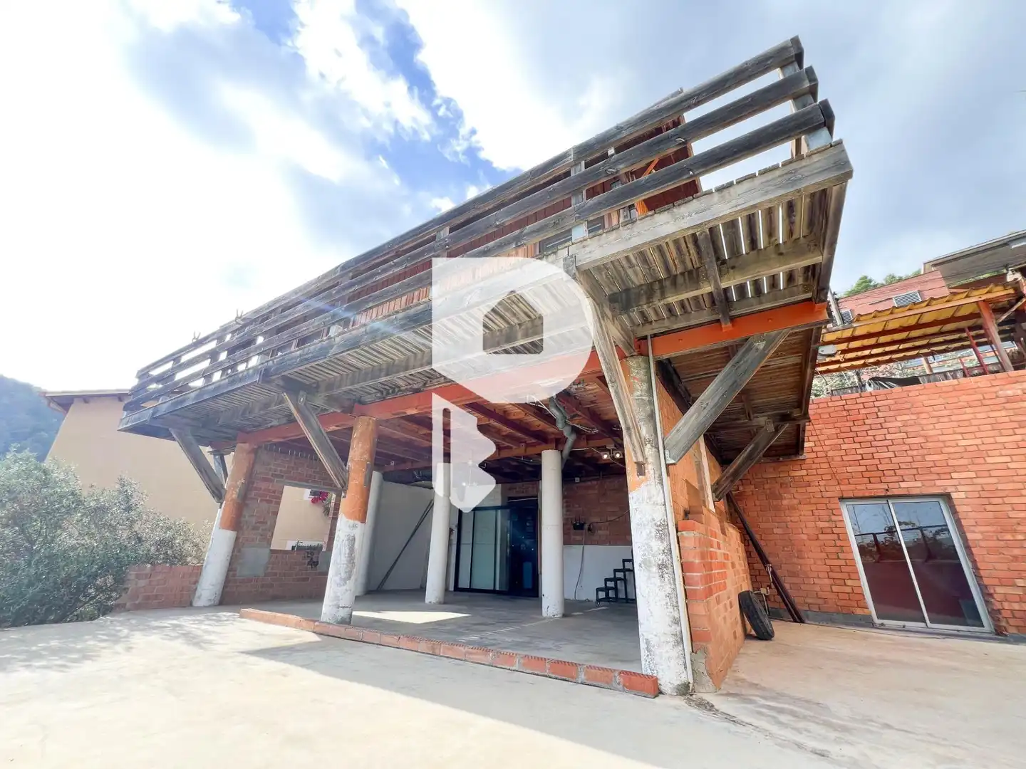 Vista exterior de Casa o chalet en venta en Vallirana con Aire acondicionado, Calefacción y Jardín privado