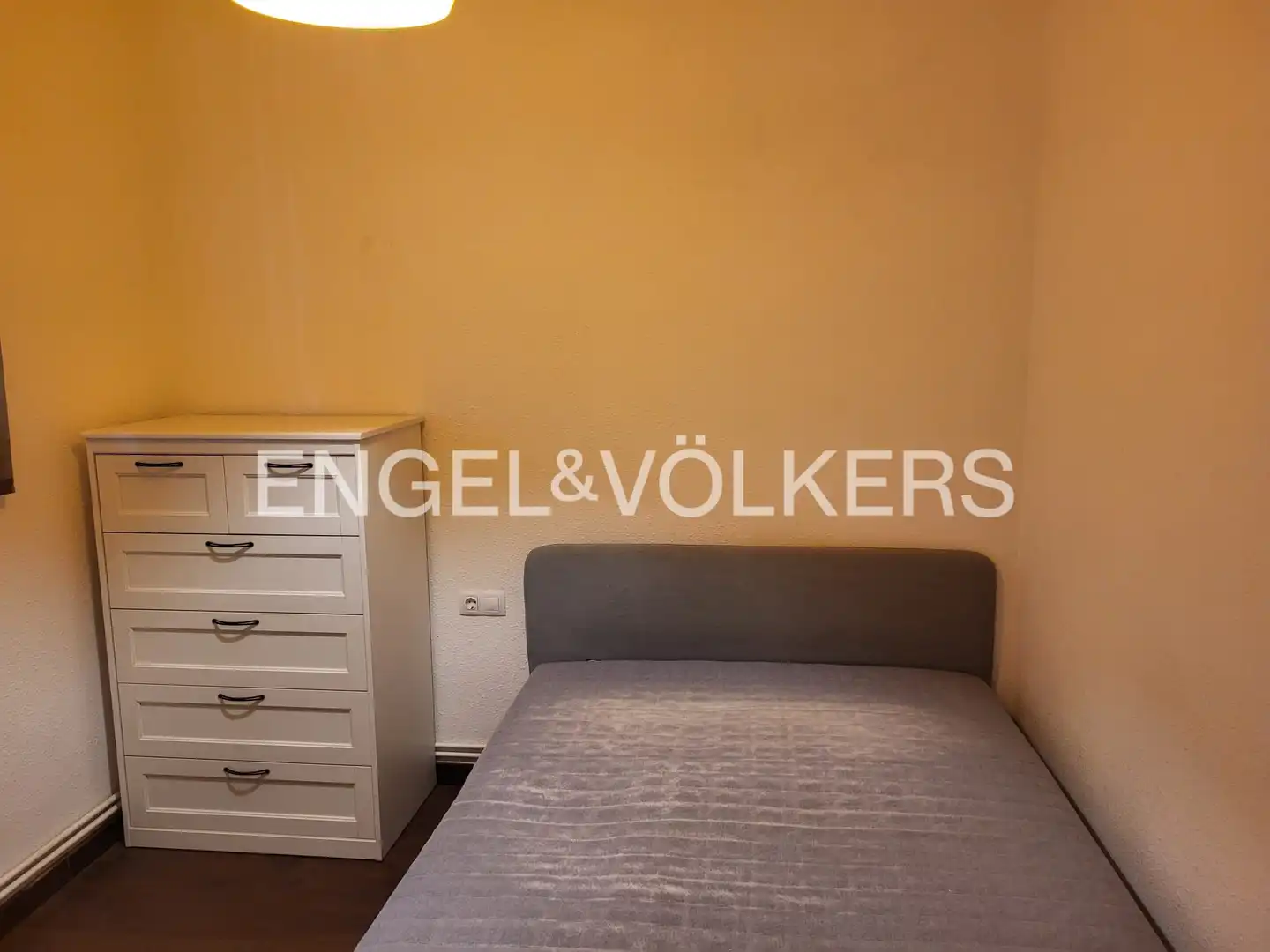 Bedroom of Flat for sale in Manresa  with Heating, Furnished and Balcony