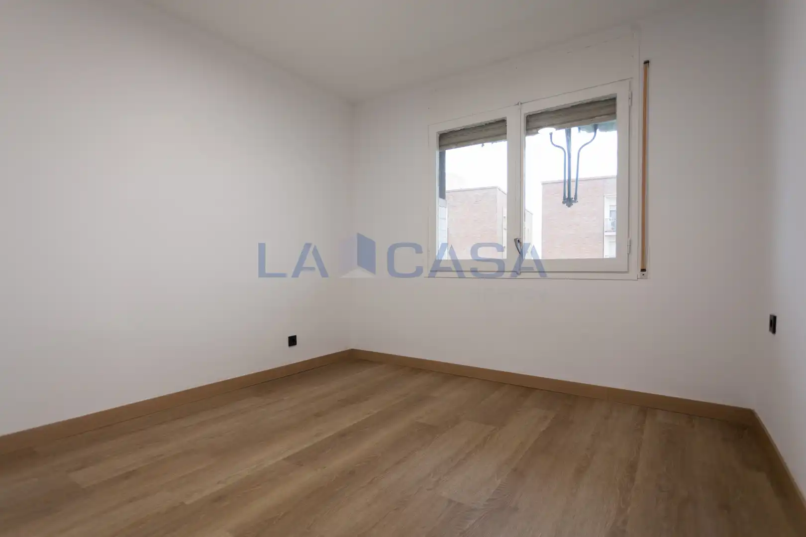 Dormitori de Àtic en venda en L'Hospitalet de Llobregat amb Balcó