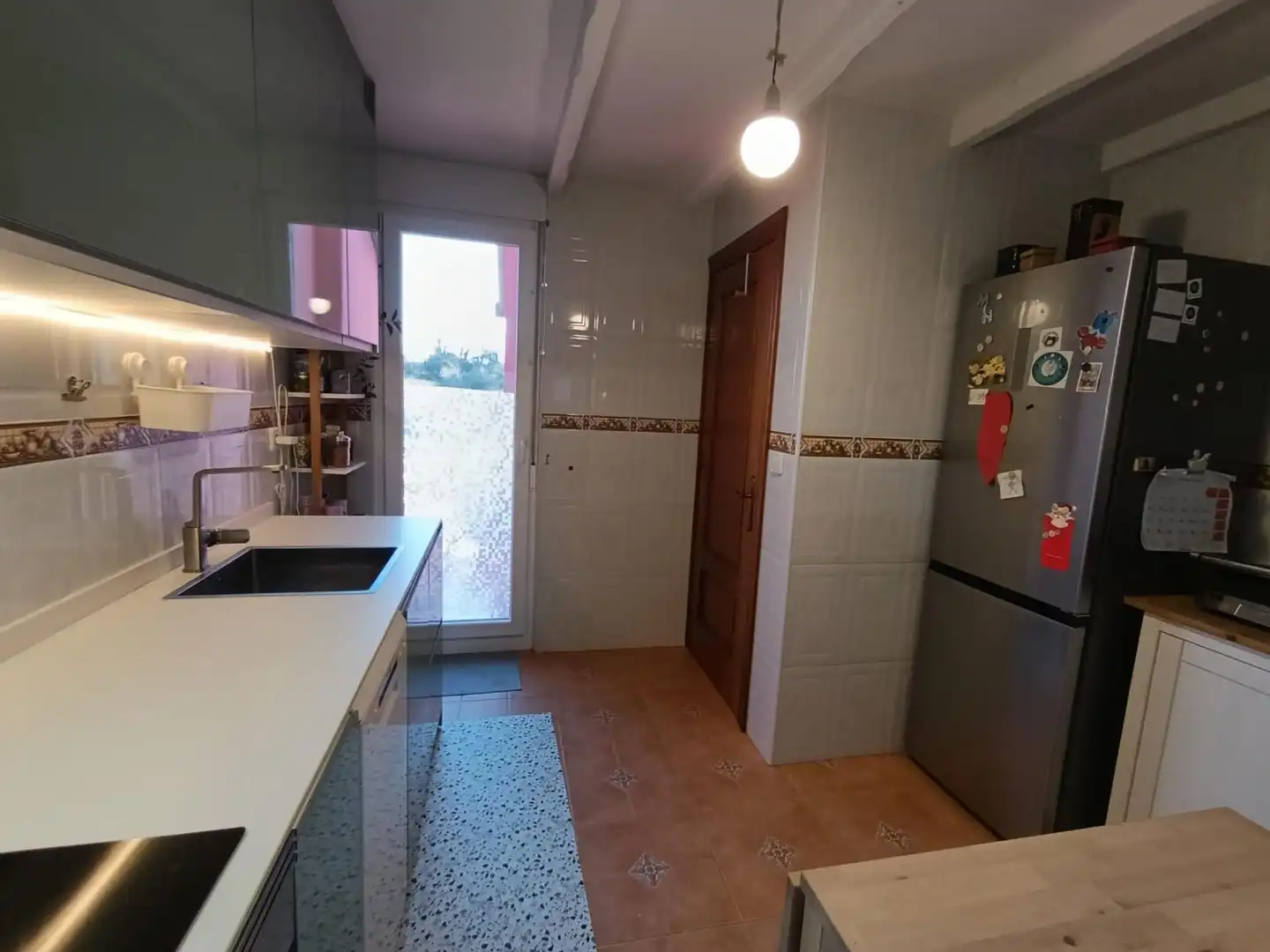 Cocina de Casa o chalet en venta en Avilés con Terraza, Trastero y Amueblado