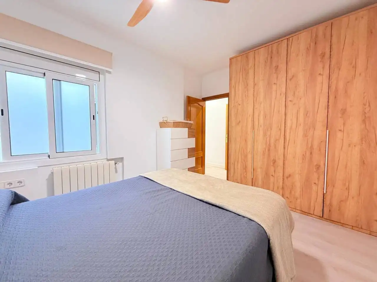 Schlafzimmer von Wohnung zum Verkauf in Sabadell mit Klimaanlage, Heizung und Privatgarten