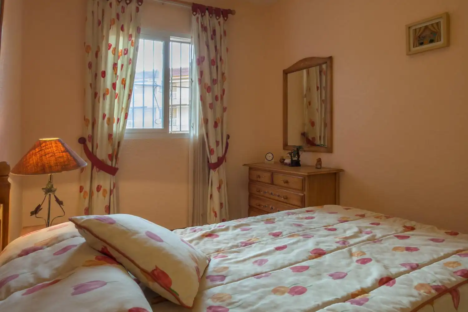 Bedroom of Flat for sale in Entremares