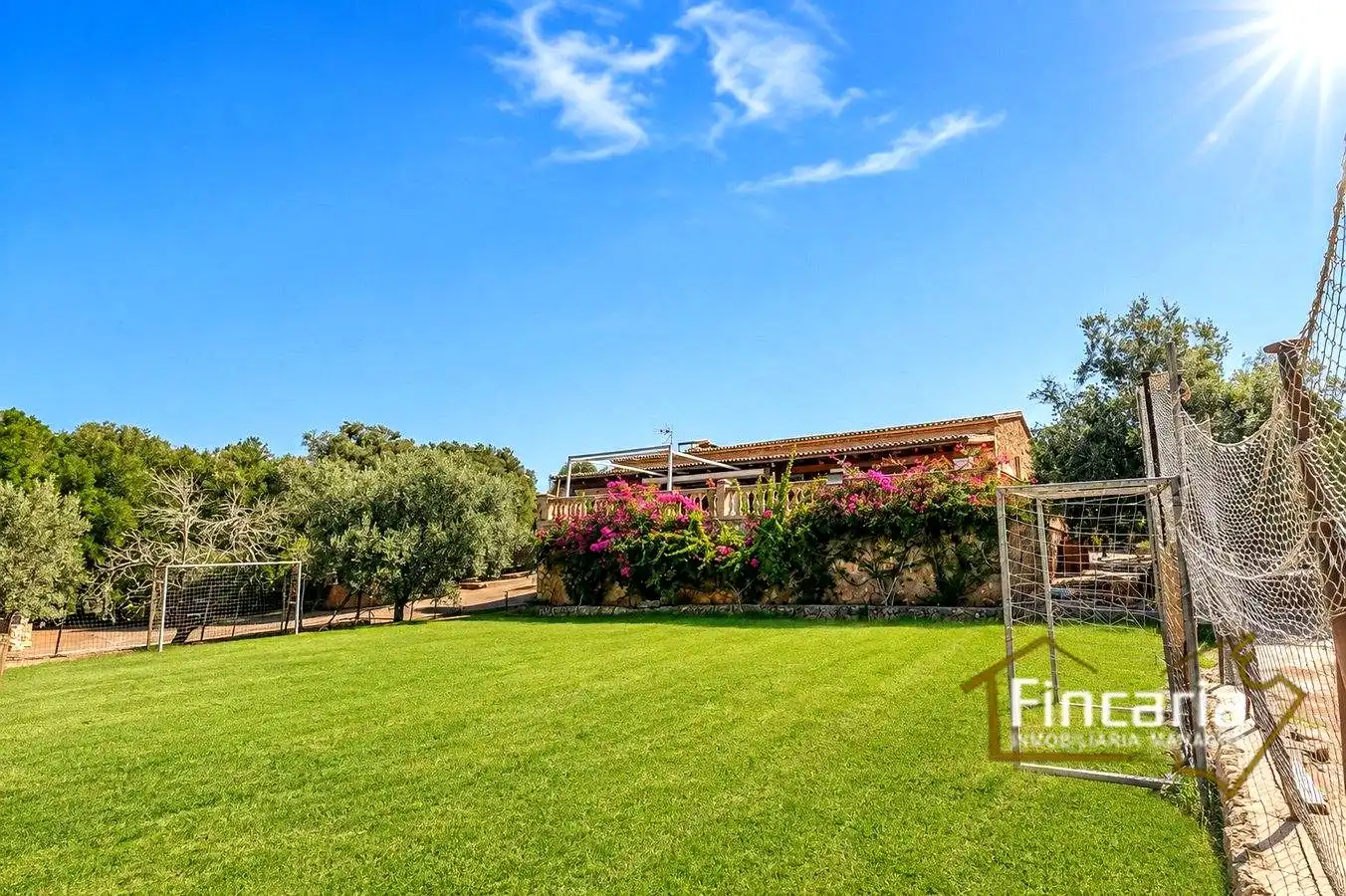 Country homes for sale in Manacor  with Air Conditioner, Private garden and Terrace