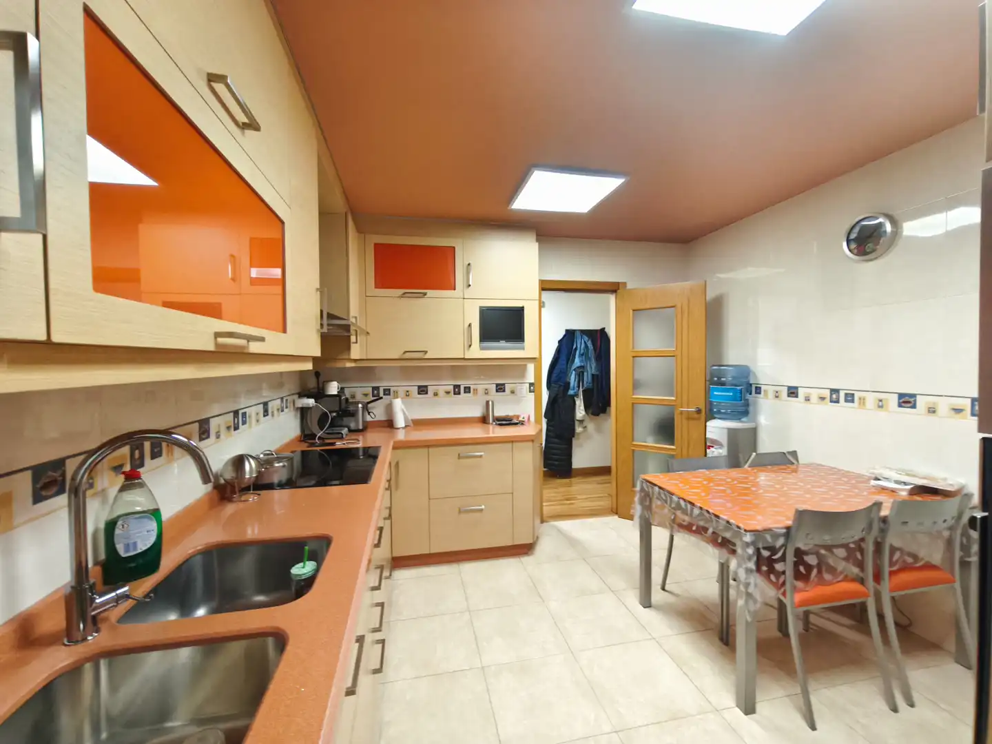 Cocina de Piso en venta en Ames con Calefacción, Terraza y Trastero