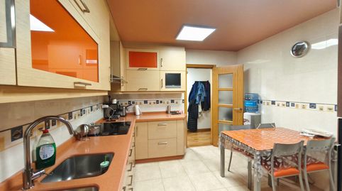 Foto 4 de Piso en venta en Avenida Da Maía, Bertamirans, Ames