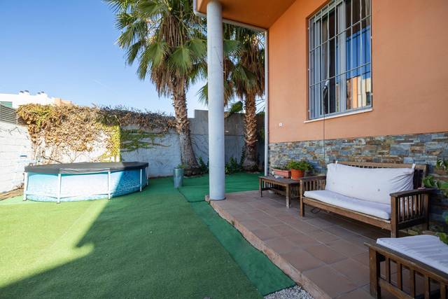 Casa-chalet en Venta en Calle MIGUEL VALLE TENDERO en Jun