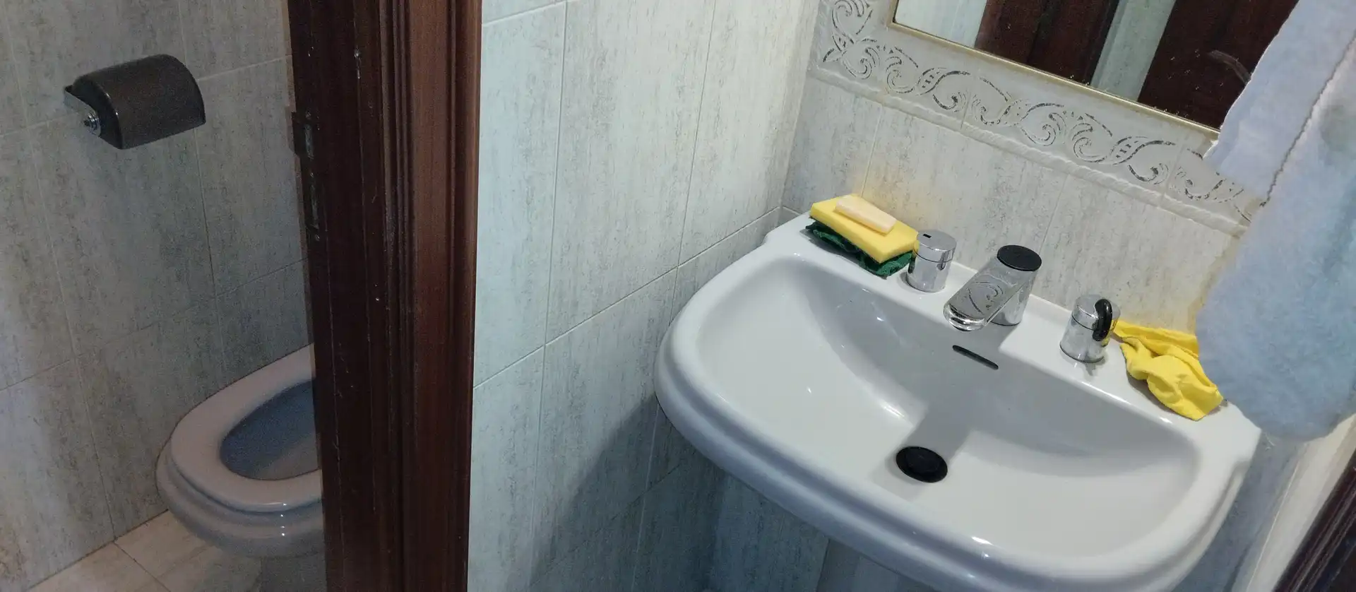 Baño de Local en venta en El Escorial con Calefacción