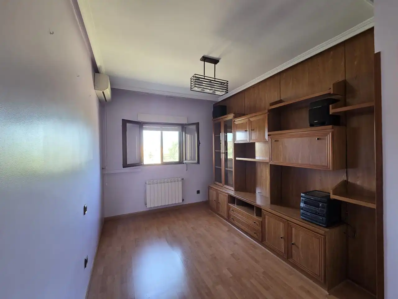 Living room of Flat for rent in Loeches  with Air Conditioner and Heating