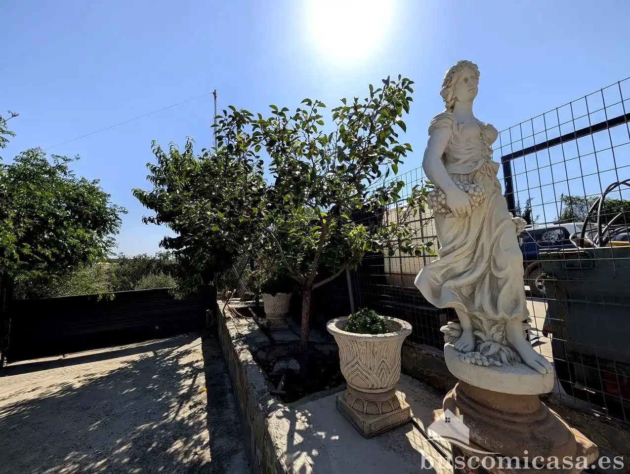 Terrassa de Finca rústica en venda en Linares amb Aire condicionat, Jardí privat i Terrassa