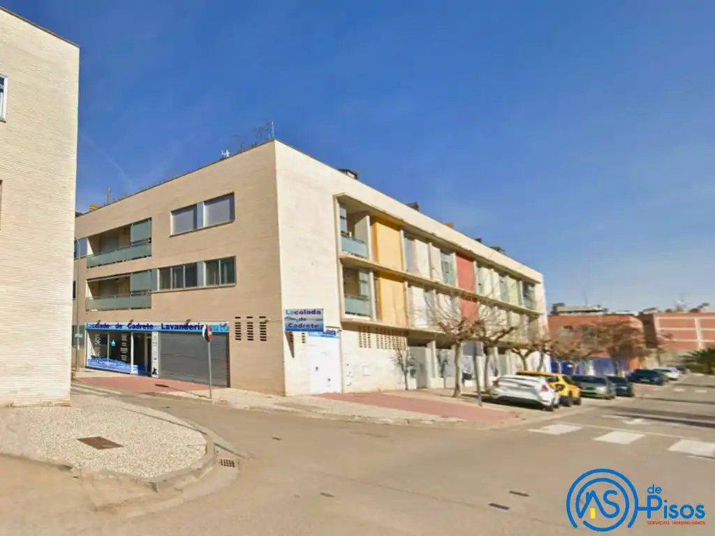 Vista exterior de Piso de alquiler en Cadrete con Calefacción, Jardín privado y Parquet